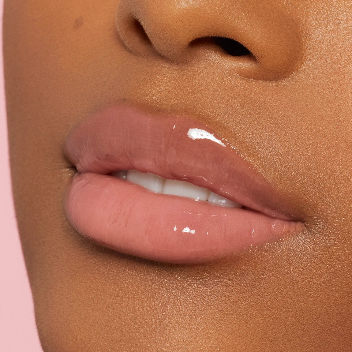 KJC_SUMMER_22_GlossDrip_LipCloseUps_Underestimated_03_WS.jpg