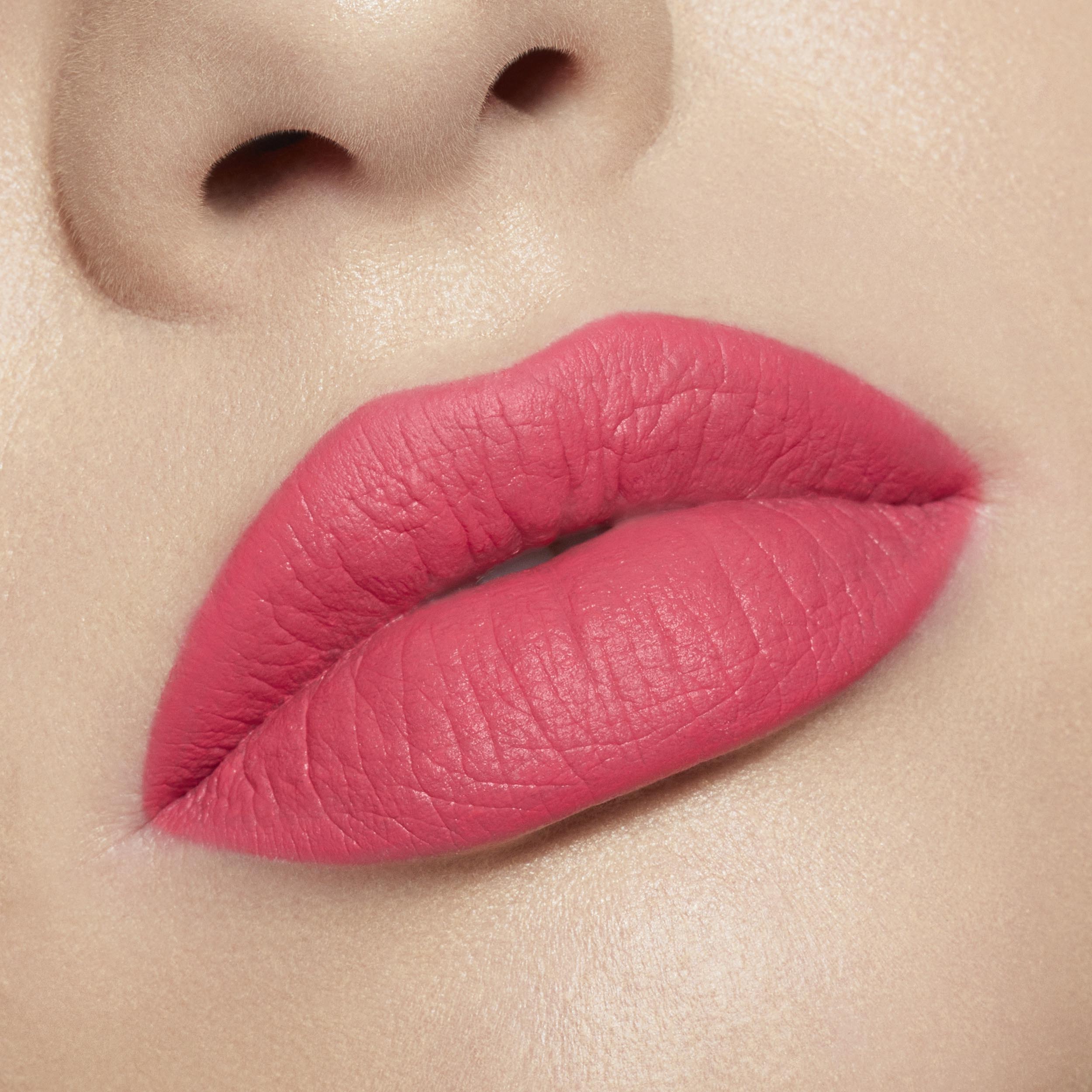 KJC_VLK_22_LipMacros_PartyGirl_01_1.jpg