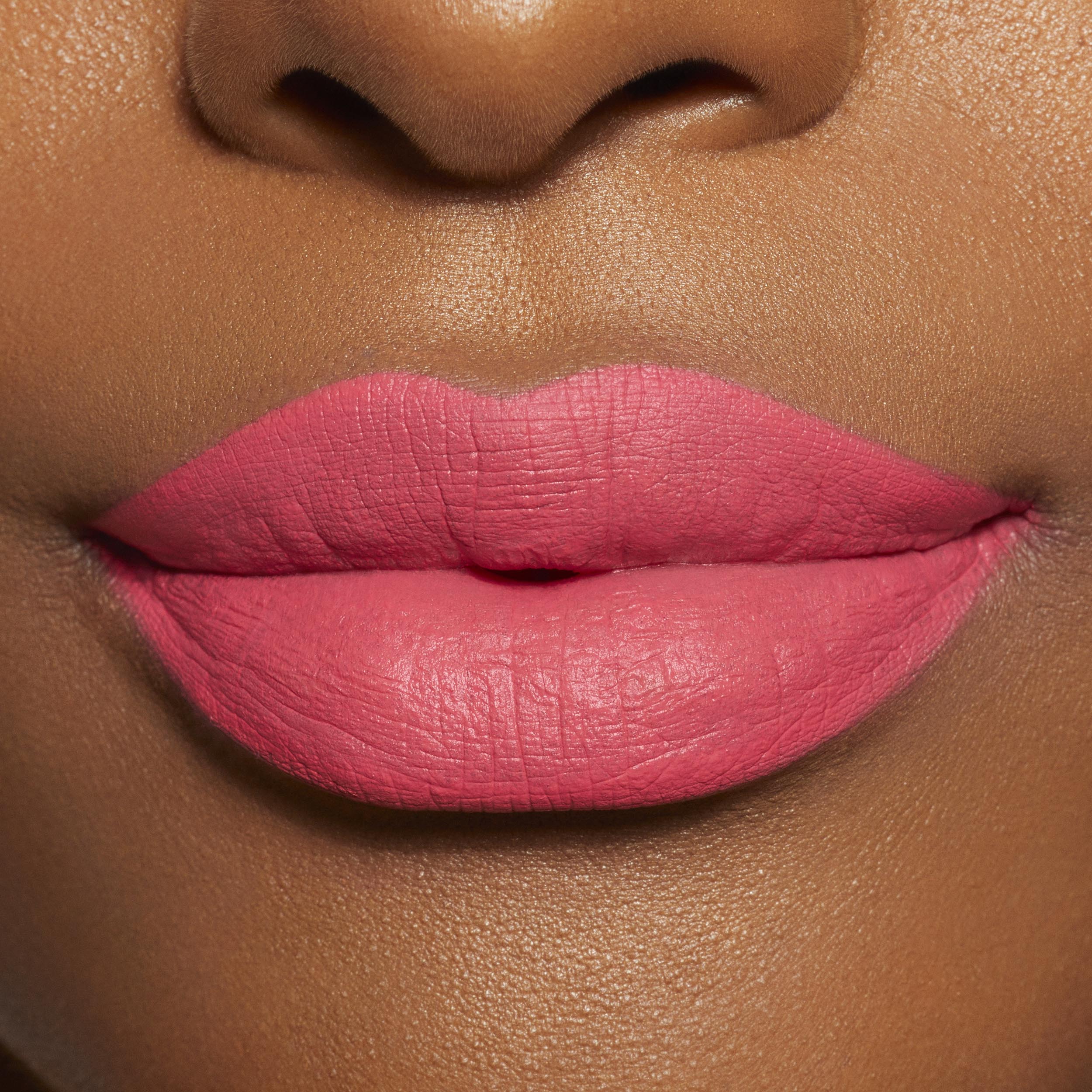 KJC_VLK_22_LipMacros_PartyGirl_03_1.jpg