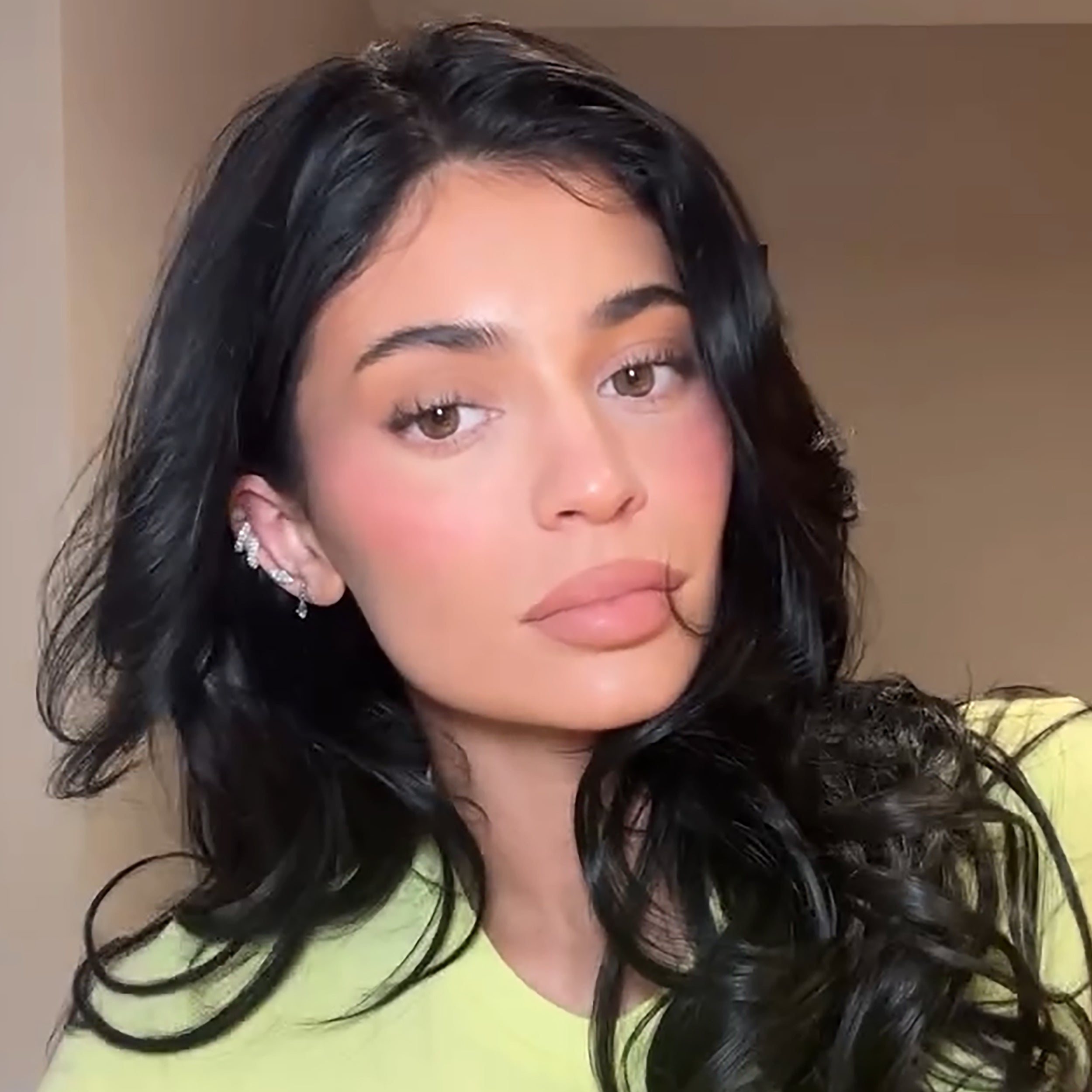 Kylie’s Finishing Touches Look Bundle