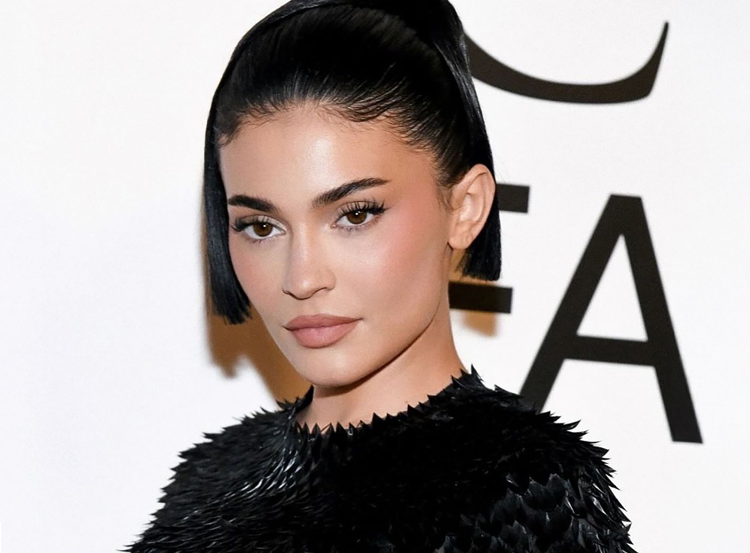 Kylie’s CDFA Awards Look Bundle